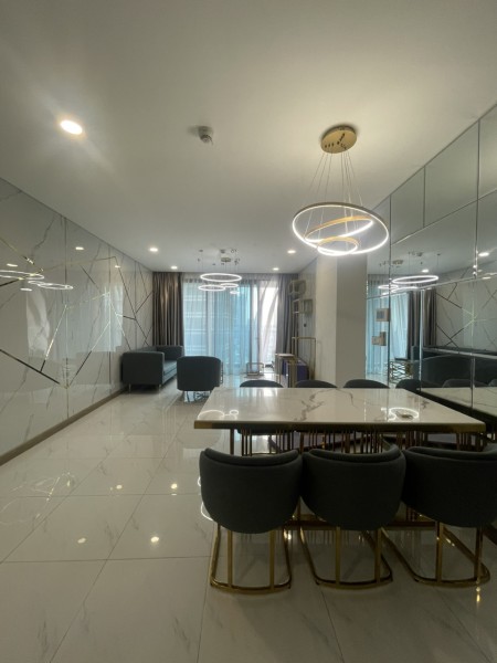 Thuê căn hộ giá sốc Sunwah Pearl, 3PN, 130m2, Full NT đẹp, Giá tốt, chỉ 40tr