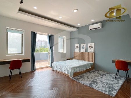 Studio có ban công lớn, view đẹp Sài Gòn nằm ngay trung tâm quận 7