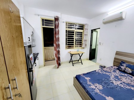 Phòng Ban Công - Rộng Thoáng - Gần chợ Bà Chiểu - Bùi Đình Túy - Bình Thạnh