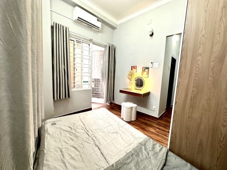 Căn 1PN Ban Công gần chợ Bến Thành Takashimaya Nguyễn Huệ Bitexco công viên 23/9 cầu Ông Lãnh