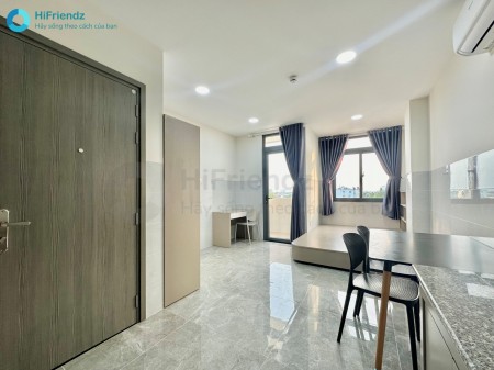 Cho thuê căn studio Khu CNC. Gần Lã Xuân Oai có bancol ánh sáng tốt rộng đến 35m2, full nội thất