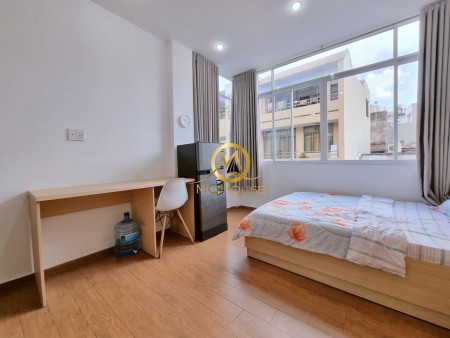 Cho thuê căn hộ cửa sổ lớn nhà vệ sinh rộng rãi Pasteur quận 3