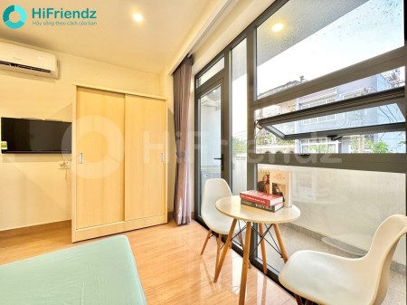 Studio ban công/cửa sổ, Gần Lotte Mart, Mới 100%, Full nội thất