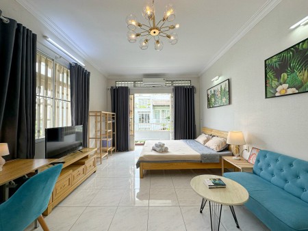 Studio 40m2, ban công, cửa sổ siêu rộng rãi thoáng mát ngay tại Lý Chính Thắng Quận 3