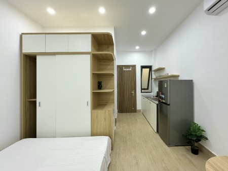 Căn hộ full nội thất ngay gần sân bay, công viên Hoàng Văn Thụ