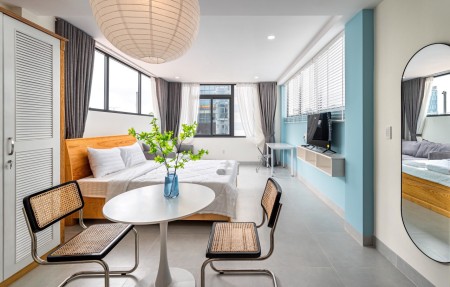 Căn hộ cao cấp mới xây Bạch Đằng, full nội thất, ban công, ngay sân bay TSN, gần công viên Gia Định