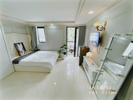 Cho thuê căn hộ dịch vụ mới 100% full nội thất, nằm sau lưng Vạn Hạnh Mall