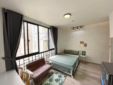 Cho thuê phòng Studio cửa sổ, Full nội thất, Free bãi xe sát chợ Tân Định quận 1, sát Q3, PN, BT Q10