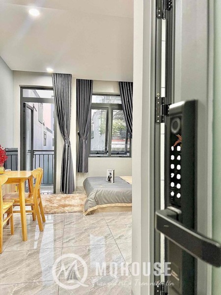 Căn hộ dịch vụ mini siêu đẹp ngay Hậu Giang gần Vòng Xoay Phú Lâm