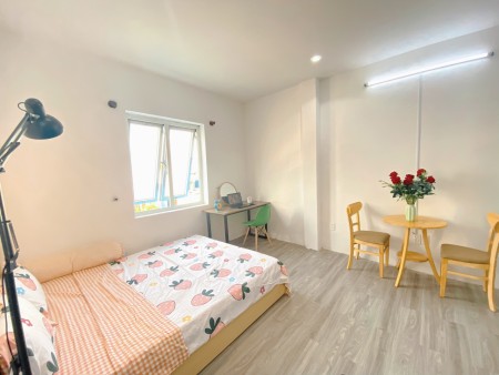 Chính chủ cho thuê Studio y hình, kế CV Hoàng Văn Thụ, kế sân bay