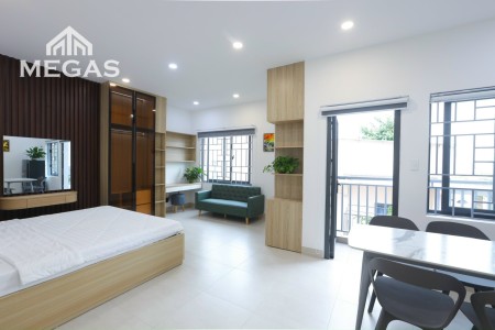 Mới xây 100% ngay Công viên Hoàng Văn Thụ, Etown Cộng Hòa, ban công siêu thoáng đón nắng