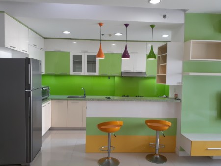 Cho thuê căn hộ sunrise city, 99 m2, 2 pn, 2 wc , full . giá  18.5 triệu / tháng.