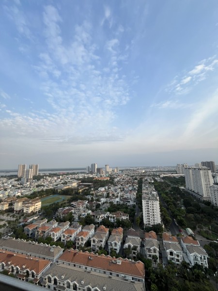 Cho thuê Midtown Signature 2PN, NTCB, view BT. Giá 1000$ có TL