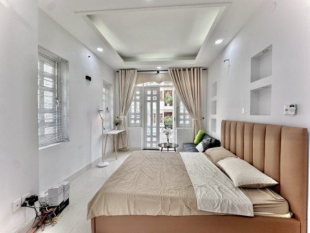 Cho thuê căn hộ 1pn, bếp xa giường giá chỉ từ 6.x ngay cạnh chợ Bến Thành Q1, Cống Quỳnh