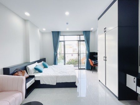 Chính chủ cho thuê căn hộ 1PN ngay trung tâm Quận 3, đầy đủ nội thất, dịch vụ dọn phòng, thang máy