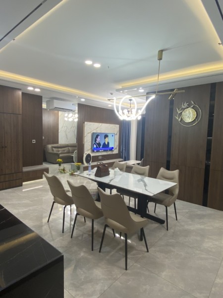 Cho thuê căn hộ Midtown The Peak, lầu cao căn góc DT 129m2, 3PN, view sông nội thất cao cấp giátriệu