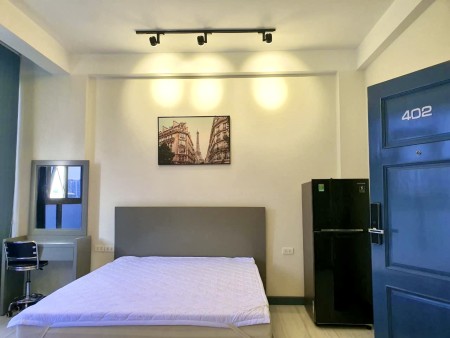 PHÒNG MỚI XÂY NGAY ETOWN CỘNG HOÀ
GIÁ RẺ BAN CÔNG THOÁNG SIÊU RỘNG