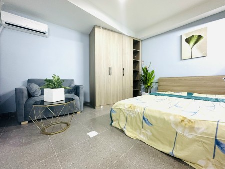 Cho thuê căn hộ, máy giặt riêng, ngay đường Hoàng Hoa Thám Bình Thạnh
