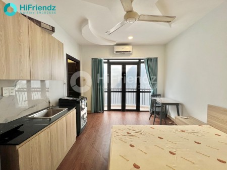 Lại là e đây! STUDIO full nội thất - Cửa sổ, ban công siêu xinh