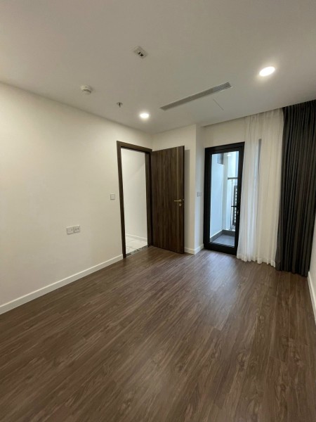 Cho thuê căn chung cư Central Plaza, Phạm Văn Hai, Tân Bình: 90m2.,2p ngủ, 2wc, 16tr