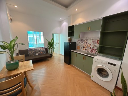 Căn hộ 1PN mới keng gần chợ Bàn Cờ Quận 3, đầy đủ nội thất, có máy giặt riêng. LH 0975439352