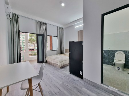 Căn Hộ Ban Công Máy Giặt Riêng Đường Hoàng Sa Gần Phạm Văn Hai Lê Văn Sỹ Sân Bay Tân Sơn Nhất