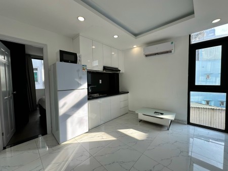 Căn hộ 1PN cho thuê gần tòa nhà Viettel ngay Công trường Dân Chủ Quận 3, có balcon, đầy đủ nội thất