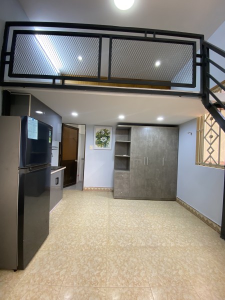 Cho thuê căn hộ Duplex Cửa Sổ lớn Nguyễn Du Quận 1, gần Bảo Tàng chiến dịch Hồ Chí Minh