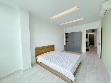 Cho thuê căn hộ Full nội thất Cửa Sổ Lớn Trần Doãn Khanh Quận 1, gần công viên Lê Văn Tám