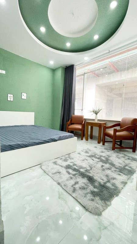 Căn hộ cực đẹp có cửa sổ full kính cực to rộng rãi siêu thoáng mát tại khu vực trung tâm