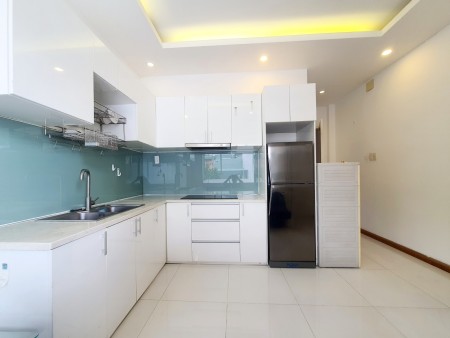 Cho thuê CHDV có bếp cực xịn sò và bancong cực rộng bao bay nhảy tại Quận 1 gần Bùi Viện chợ BT