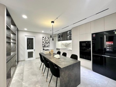 Cần cho thuê gấp căn hộ Cảnh Viên 3, PMH, Q7 nhà đẹp, dọn vô ở ngay. LH: 0914 574 528 ( MR Thao).