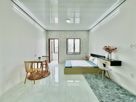 Căn Hộ Cao Cấp Mới Xây Full Nội Thất Ban Công Ngay Điện Biên Phủ