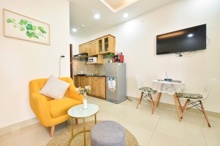 Bà ngoại tui cho thuê phòng đẹp có ban công view siêu đẹp, nội thất đầy đủ 35m2