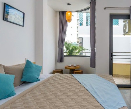 Cho thuê căn hộ studio 40m2 Lê Lai Quận 1