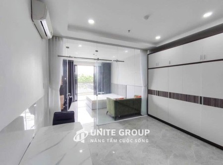 Cho thuê căn hộ Hoàng Sa, Quận 3 đầy đủ nội thất, ban công lớn