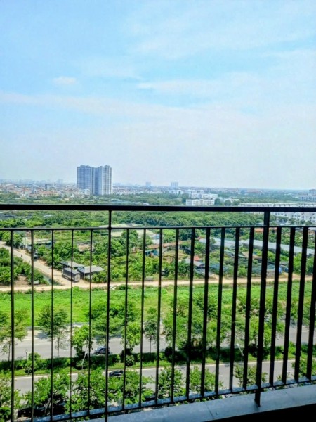 Vừa setup xong nội thất tôi cần cho thuê căn hộ 2PN2VS 2 bancon giá 8tr LH: 0869 856 050