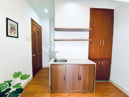 Cho Thuê Căn Hộ Có Gát Siêu Rộng Rẻ Gần Sân Bay Tại Tân Bình