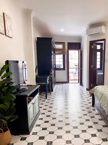 1 Phòng ngủ ban công rộng 55m2 Quận 3 gần công viên Lê Văn Tám, cầu Kiệu