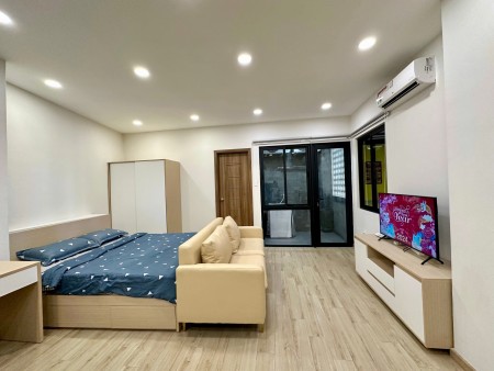 Căn hộ studio ban công 35m2 full nội thất có thang máy hầm xe bảo vệ. Giá chỉ 7.5 triệu / tháng