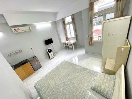 Cho thuê căn hộ cách mạng tháng 8 quận 3 ban công đầy đủ nội thất gần sát công viên thỏ trắng