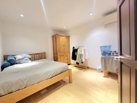 Cho thuê căn hộ 1 phòng ngủ tách bếp riêng biệt nội thất cao cấp gần Công Viên Lê Văn Tám Quận 1