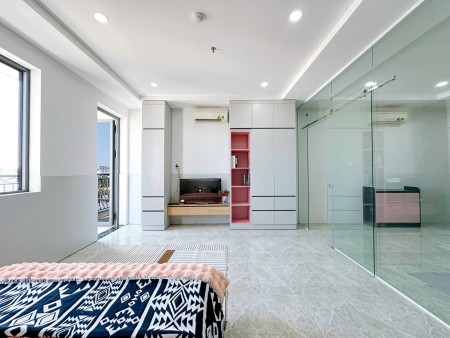 Vách Ngăn Phòng Ngủ - Đầy Đủ Nội Thất - Ban Công