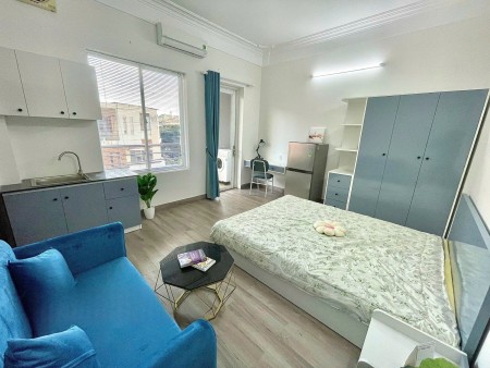Cho thuê căn hộ studio ban công 35m2 full nội thất ngay Đại Học Ngoại Thương