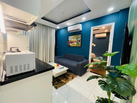 Cho thuê Căn hộ có ban công gần  chợ ,Vòng Xoay Dân Chủ , Vincom Plaze 3/2 , Toà nhà Viettel Quận 3