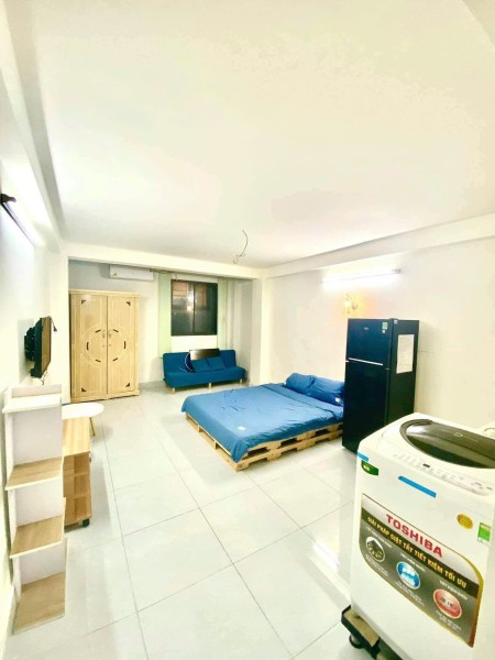 Căn hộ Studio 35m2 Full nội thất Cửa sổ thoáng mát gần ETOWN CỘNG HOÀ