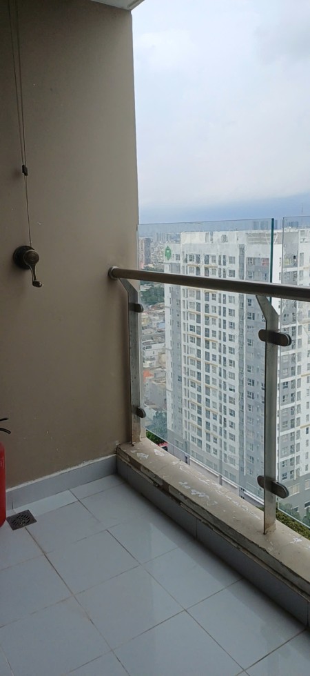 Cho thuê căn hộ Goldview 2 phòng ngủ, 2 wc, diện tích 80 m², đầy đủ nội thất