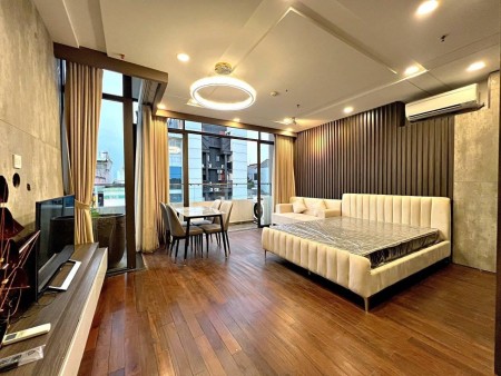 Căn Hộ Cao Cấp Ban Công Lớn - Máy Giặt Riêng Ngay Khu Sân Bay