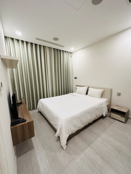 Ảnh 4 - Chuyên căn hộ giá tốt tại Vinhomes Golden River - Bason Quận 1…