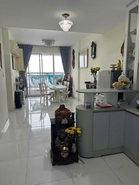 Chung cư 590, CMT8, P11, Q3, 58m2, Nội thất, 10tr/tháng.